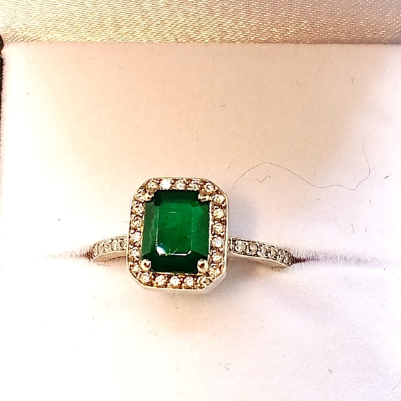 14K Emerald & Diamond Ring 1.43 ctw - Picture 7 of 7